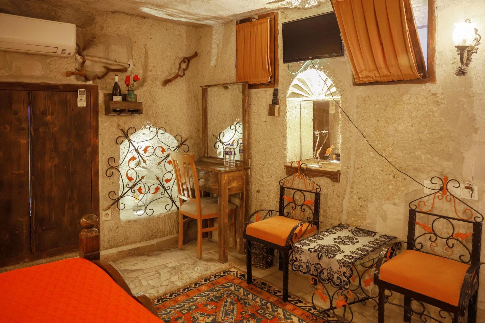 Maccan Cave גורמה