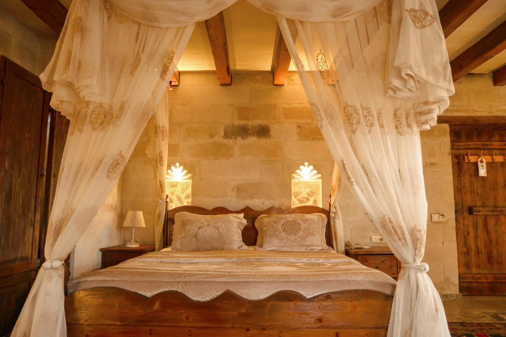 Maccan Cave Hotel 2*