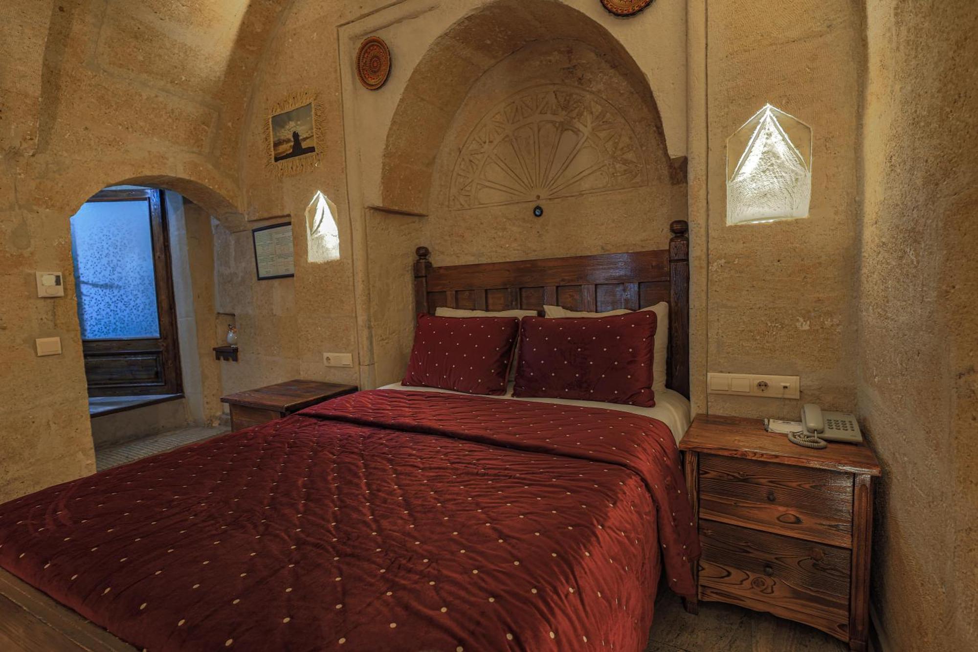 Maccan Cave Hotel