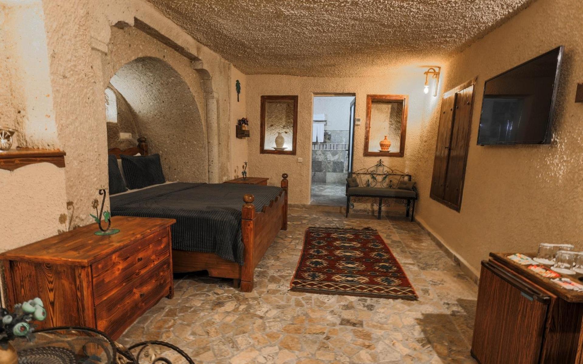 Maccan Cave גורמה